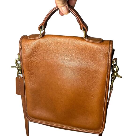 Vintage Coach Station Bag 5130 in British Tan - Picture 2 of 8